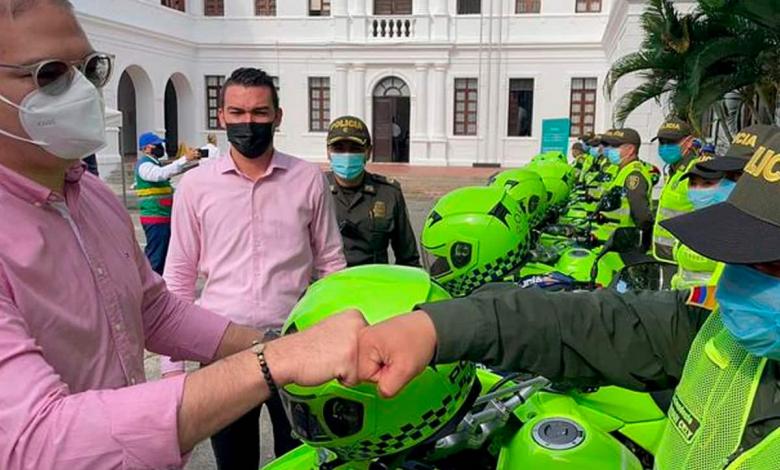 Entrega de motos para Distrito de Policía Cartago