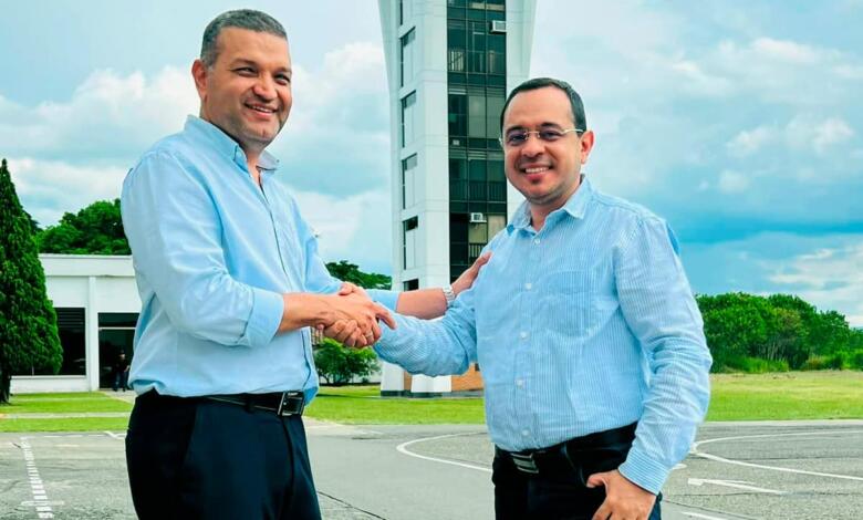 Alcalde de Pereira, Carlos Maya y Alcalde de Cartago, Víctor Álvarez tras presentar proyecto de integración aeroportuaria del Santa Ana y Matecaña