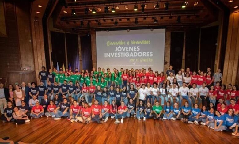 Estudiantes del programa 'Jóvenes Investigadores por el Pacífico'