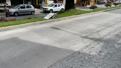 Obras de mantenimiento vial en Manizales